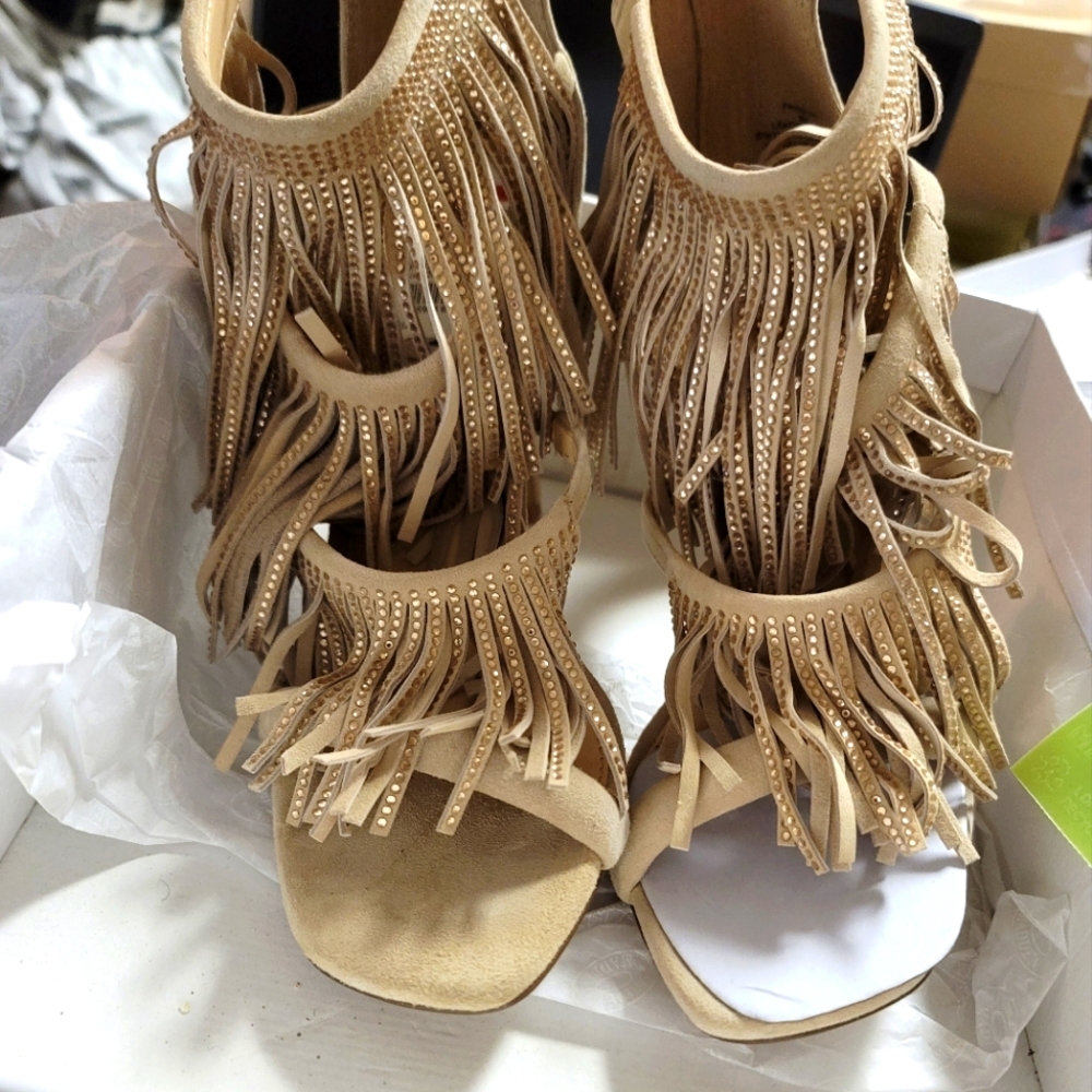 Steven Madden Fringlyr Sandals